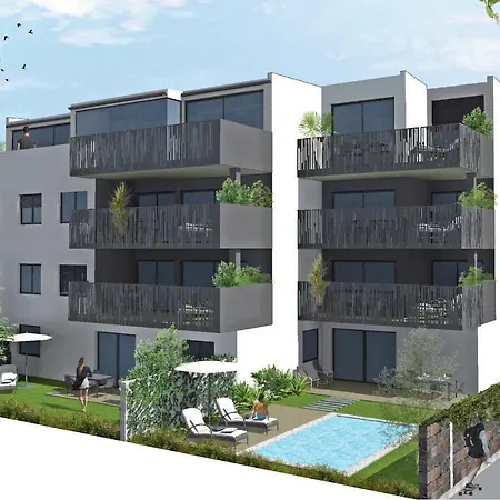 Apartment And Room's *