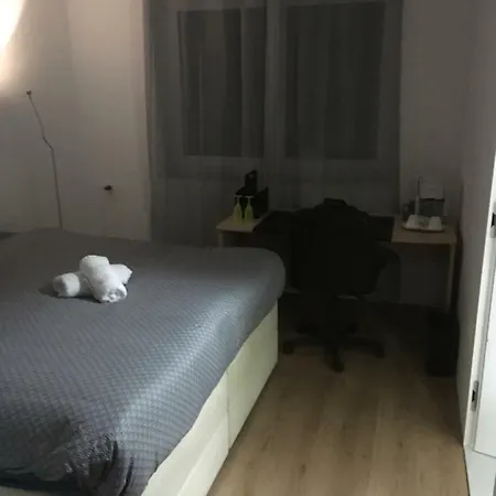 And Room's Apartment