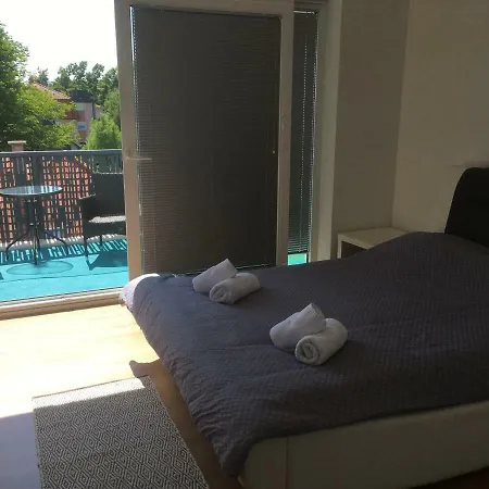 And Room's * Ljubljana